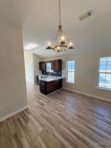 2431 Starlight, Tuscaloosa, AL 35405