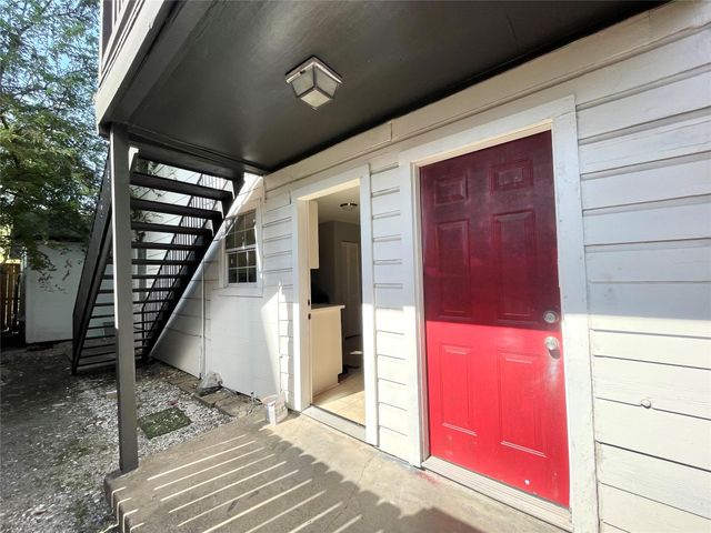 2411 Bastrop 1, Houston, TX 77004