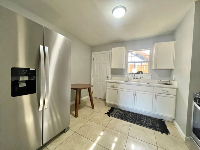 2411 Bastrop 1, Houston, TX 77004