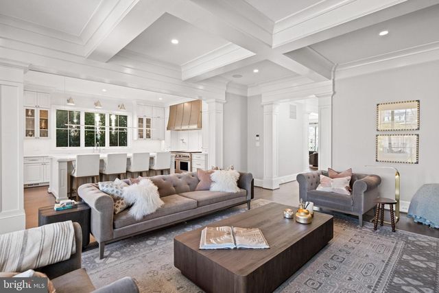 5321 MACOMB ST NW, Washington, DC 20016