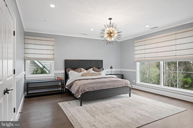 5321 MACOMB ST NW, Washington, DC 20016