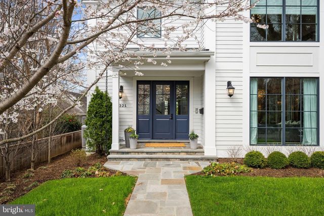 5321 MACOMB ST NW, Washington, DC 20016