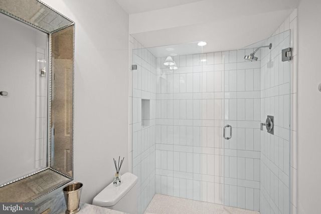 5321 MACOMB ST NW, Washington, DC 20016
