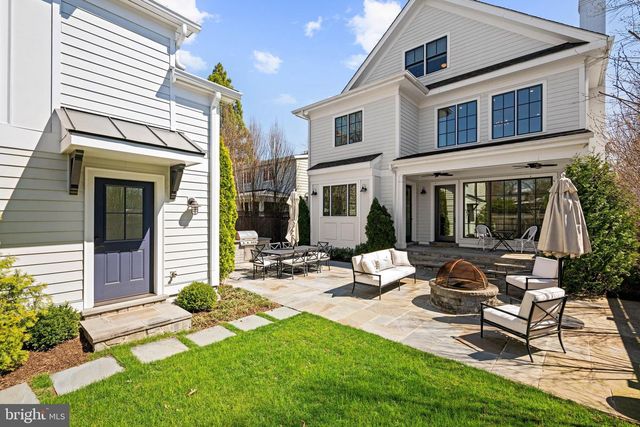 5321 MACOMB ST NW, Washington, DC 20016