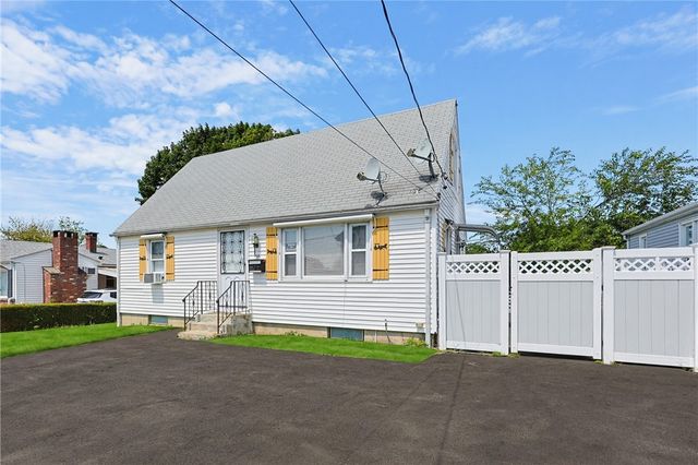 30 Briggs Street, Cranston, RI 02920