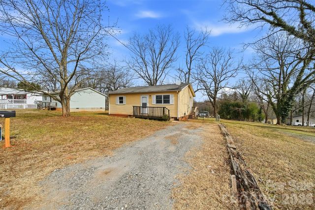 1107 N Davis Avenue, Newton, NC 28658