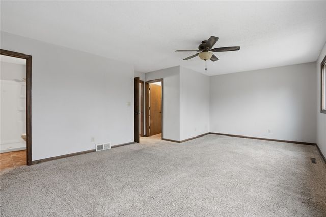 1621 13th Street NW, Cedar Rapids, IA 52402