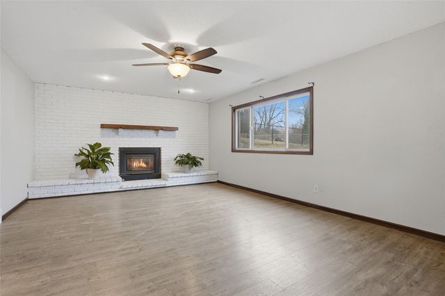 1621 13th Street NW, Cedar Rapids, IA 52402