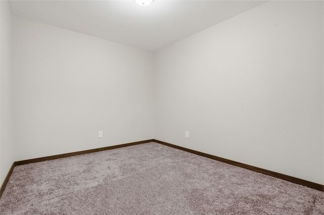 1621 13th Street NW, Cedar Rapids, IA 52402