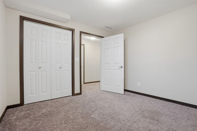 1621 13th Street NW, Cedar Rapids, IA 52402