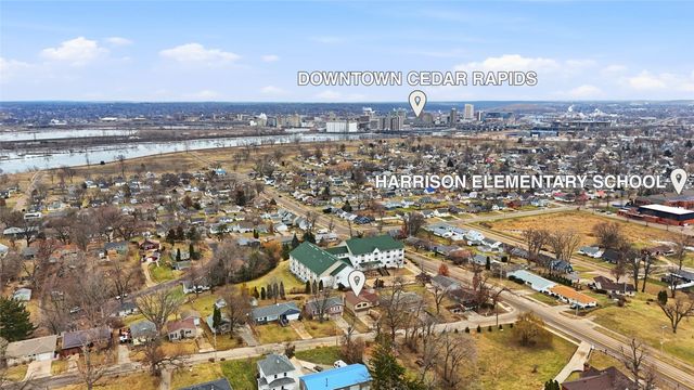 1621 13th Street NW, Cedar Rapids, IA 52402