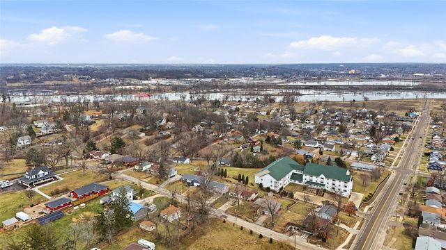 1621 13th Street NW, Cedar Rapids, IA 52402