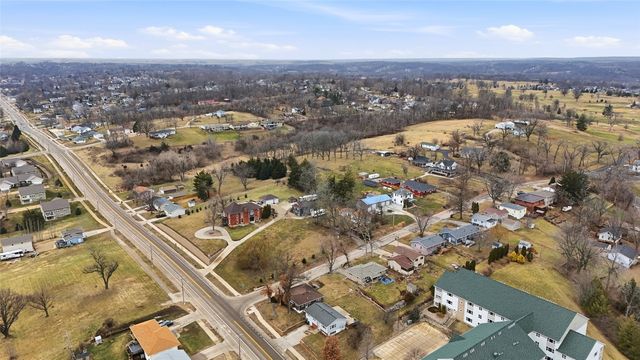 1621 13th Street NW, Cedar Rapids, IA 52402