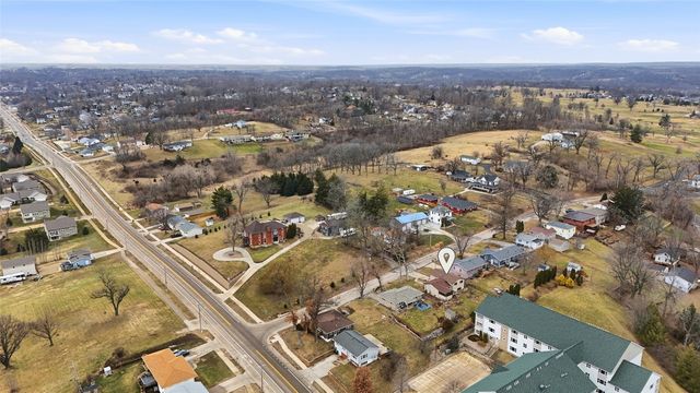 1621 13th Street NW, Cedar Rapids, IA 52402