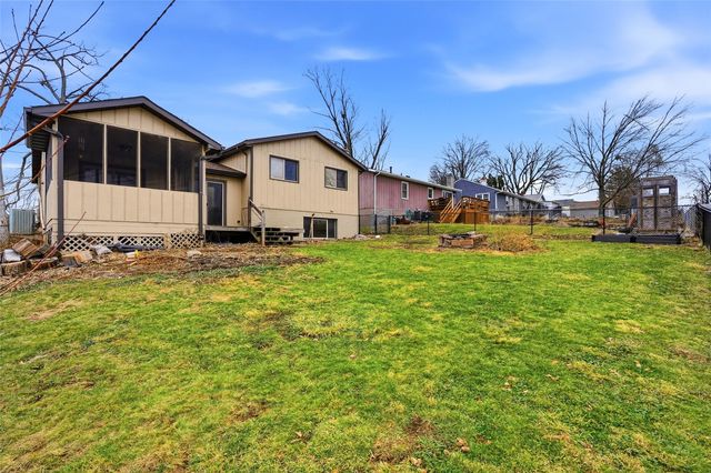 1621 13th Street NW, Cedar Rapids, IA 52402