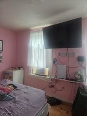 25 Morton Pl, Jersey City, NJ 07305