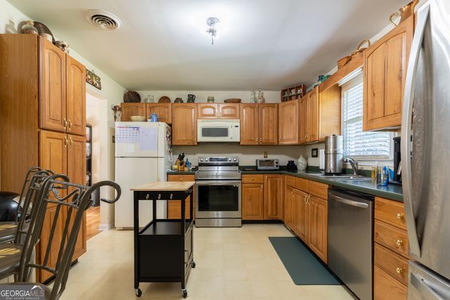 1537 Jackson Street, Locust Grove, GA 30248