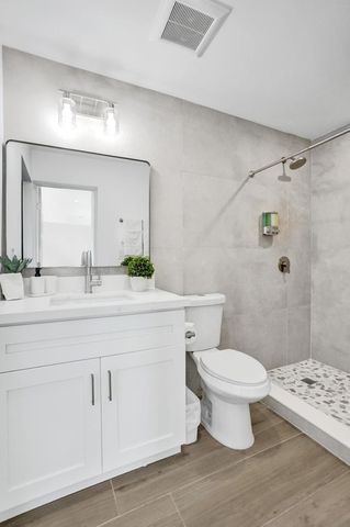 1001 SE 13th Court, Deerfield Beach, FL 33441