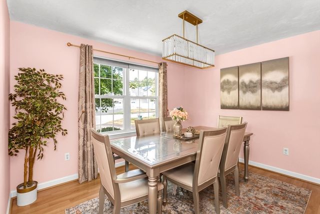 49 Palomino Dr, Franklin, MA 02038