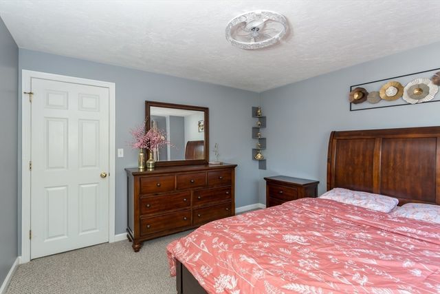49 Palomino Dr, Franklin, MA 02038