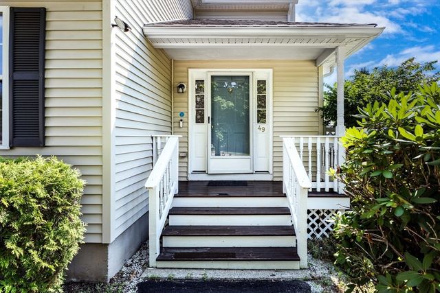 49 Palomino Dr, Franklin, MA 02038