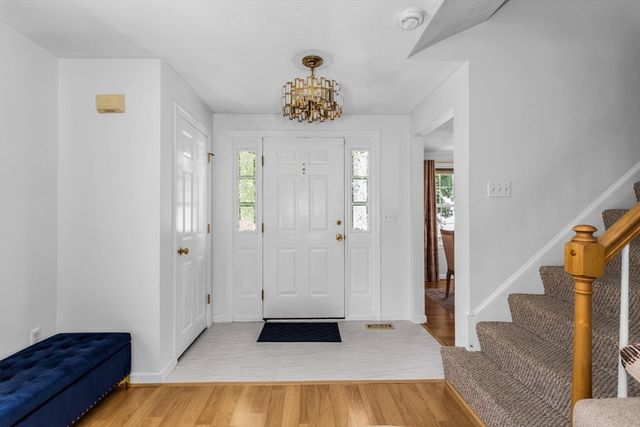 49 Palomino Dr, Franklin, MA 02038