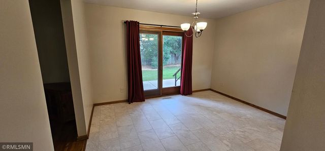 7399 Memory Lane NE, Fridley, MN 55432