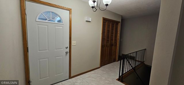 7399 Memory Lane NE, Fridley, MN 55432