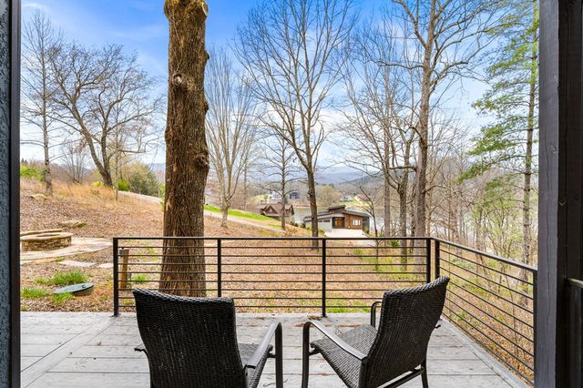 23 Lake Trail W, Hiawassee, GA 30546