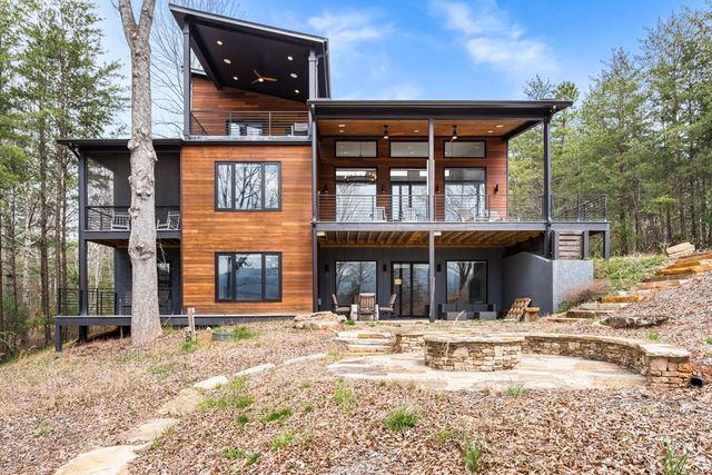 23 Lake Trail W, Hiawassee, GA 30546