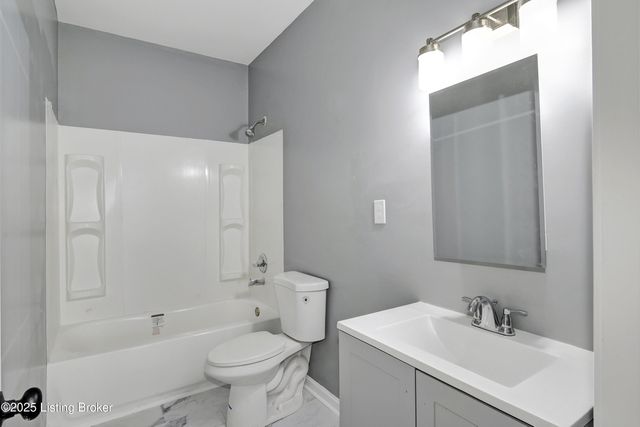 4202 Fordson Way, Louisville, KY 40211