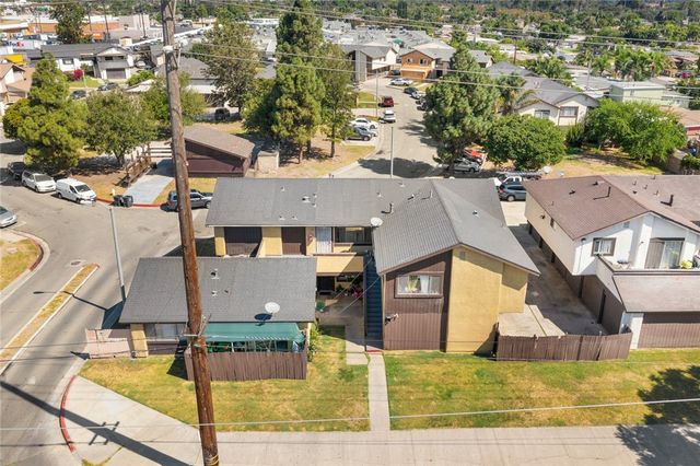 1023 W Central Avenue, Santa Ana, CA 92707