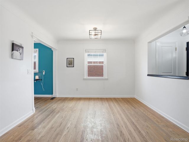 22125 Love Street, St. Clair Shores, MI 48082