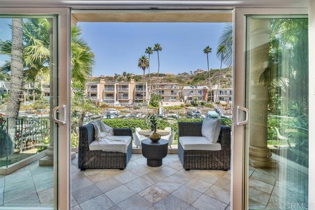 4529 Cove Drive 101, Carlsbad, CA 92008