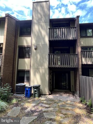 2007 WINGED FOOT CT, Reston, VA 20191