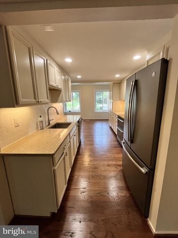2007 WINGED FOOT CT, Reston, VA 20191