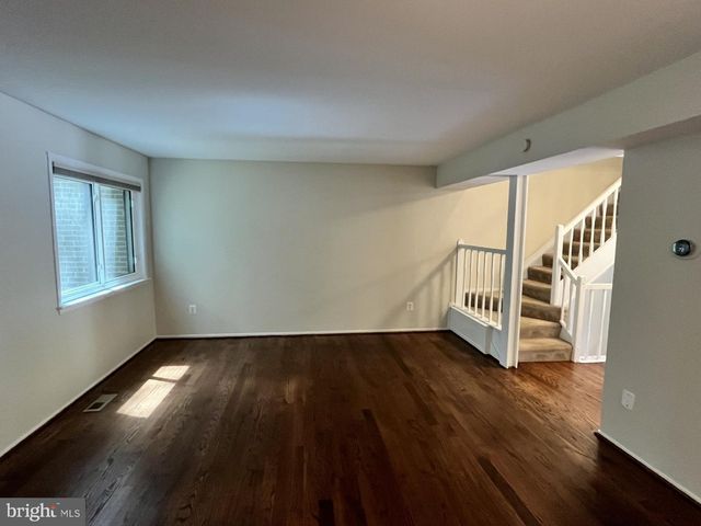 2007 WINGED FOOT CT, Reston, VA 20191
