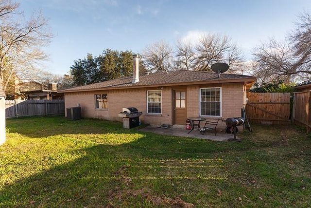 5910 Country Place, League City, TX 77573