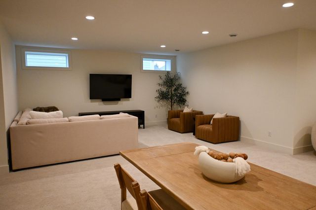 5250 Polaris Lane, Plymouth, MN 55446