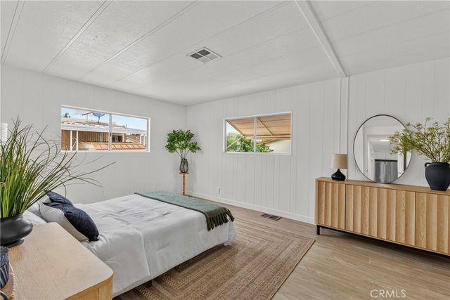 9391 California Ave 13, Riverside, CA 92503