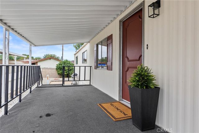 9391 California Ave 13, Riverside, CA 92503