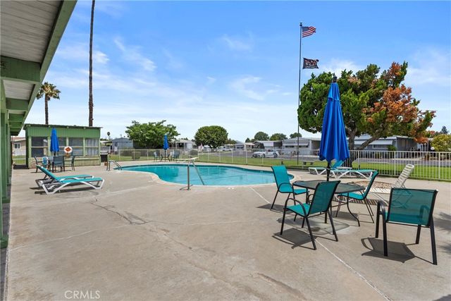 9391 California Ave 13, Riverside, CA 92503