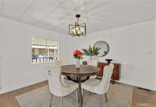 9391 California Ave 13, Riverside, CA 92503