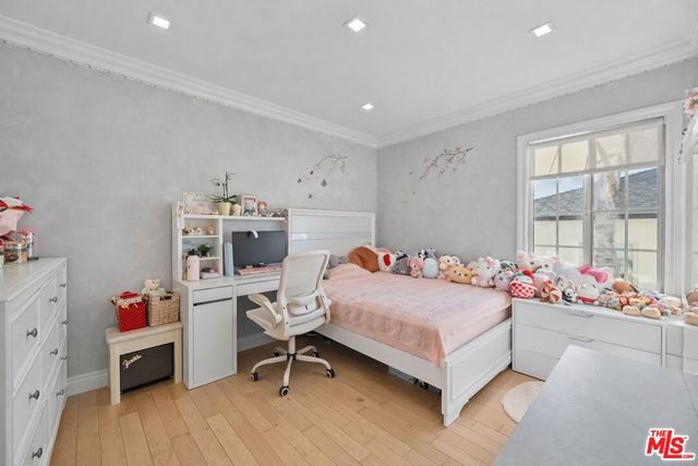 2640 N Keystone Street, Burbank, CA 91504