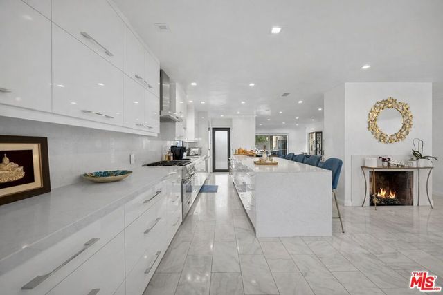 2640 N Keystone Street, Burbank, CA 91504