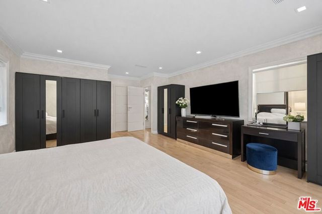 2640 N Keystone Street, Burbank, CA 91504