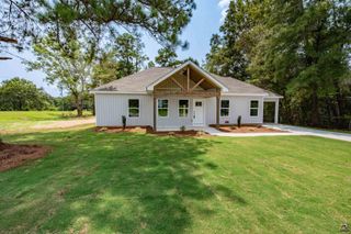 101 Little Farm Lane, Kathleen, GA 31047