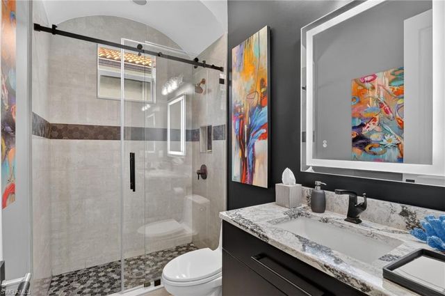 6040 Dogleg DR, Naples, FL 34113