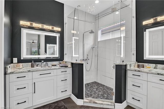 6040 Dogleg DR, Naples, FL 34113