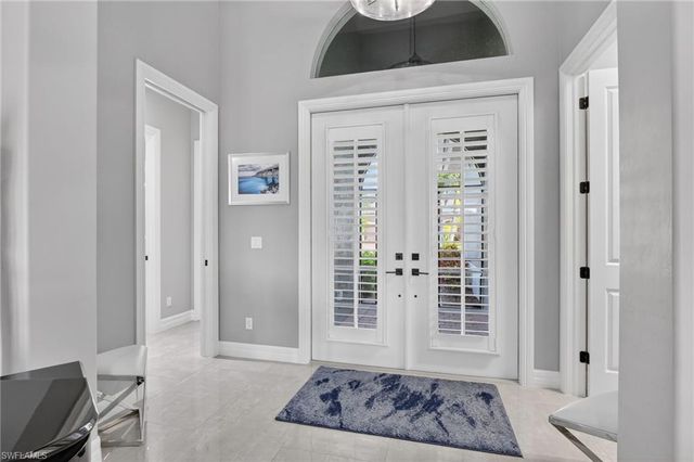 6040 Dogleg DR, Naples, FL 34113